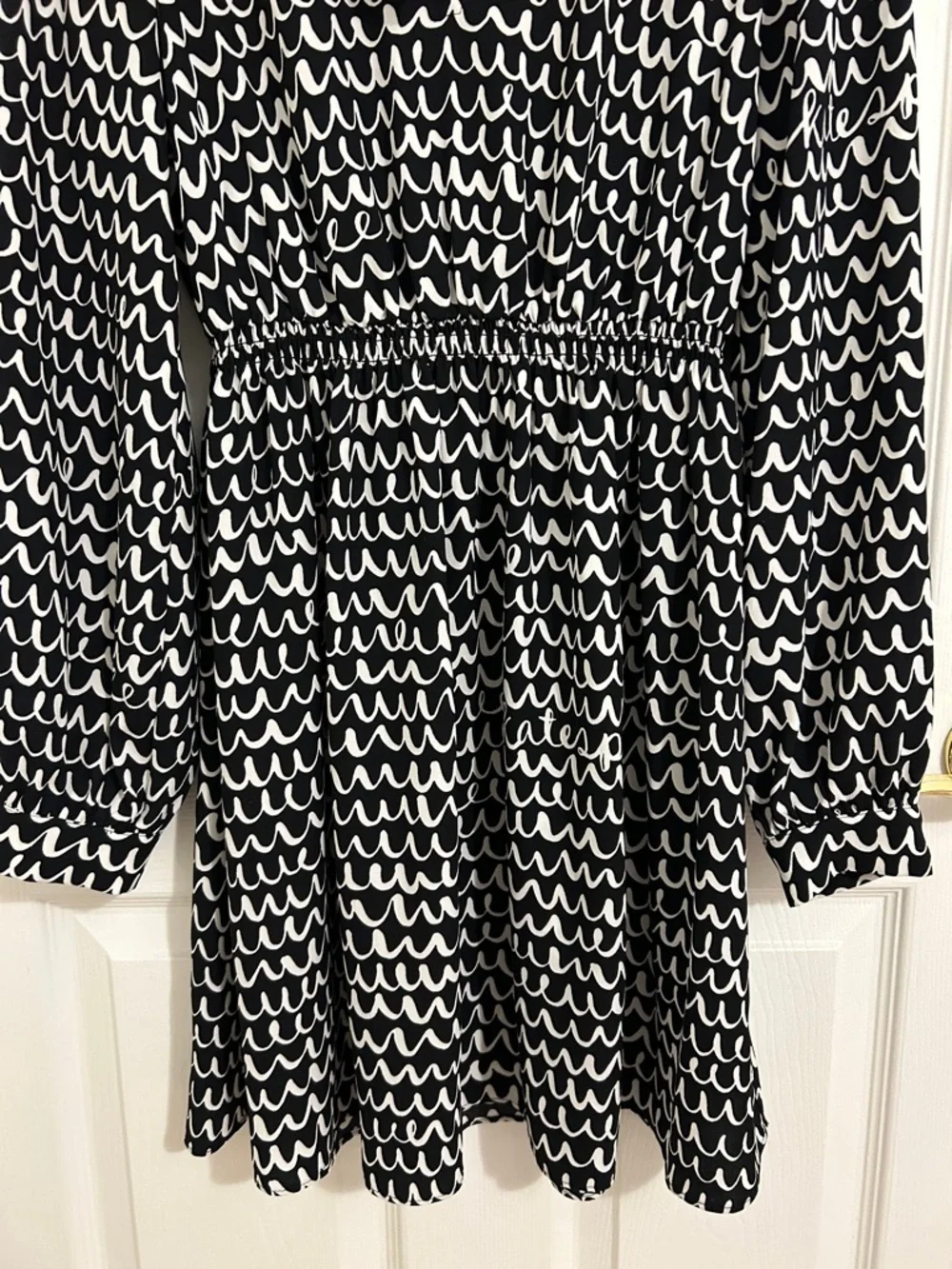 Kate Spade Pop Scallop Crepe Dress Black and White Pattern New Size XS Ruffle